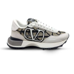 Valentino Vlogo Pace White