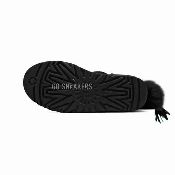 Женские угги с помпоном Classic Charm Boot Black