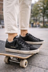 Golden Goose Super-Star In Black Nappa With Black Star And Glitter Heel Tab