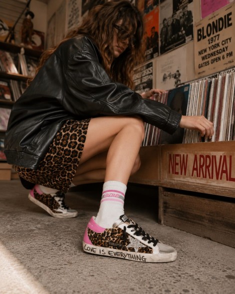 Женские кеды Golden Goose Superstar in Leopard Pint with Silver Glitter Star and Fuchsia Heel Tab