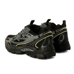 Off-White Be Right Back Black