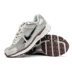 Nike Zoom Vomero 5 WMNS Sail Mink Silver