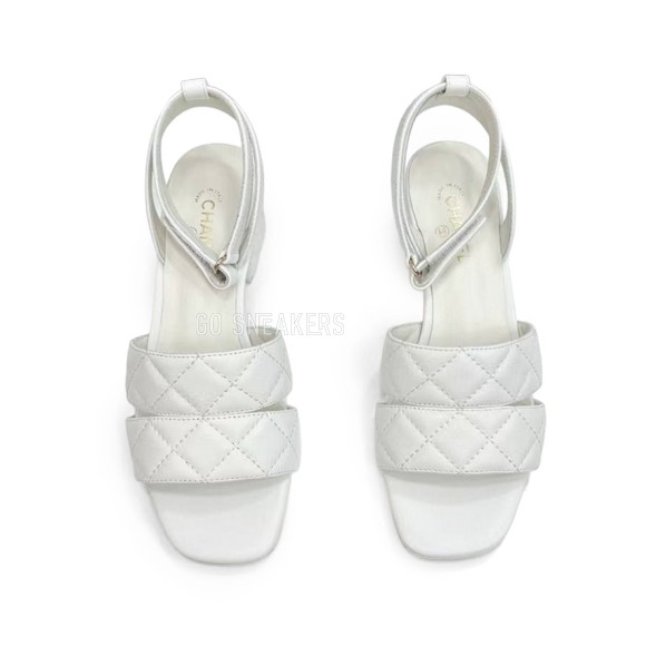 Женские босоножки Chanel Sandals White